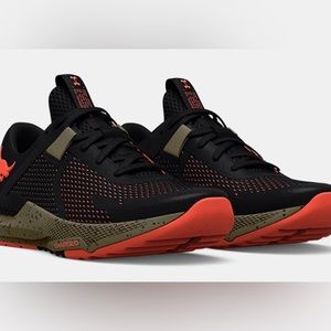 Underarmor unisex shoes